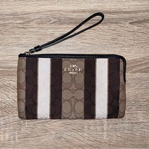 Coach Wristlet In Signature Jacquard With Stripes C4566